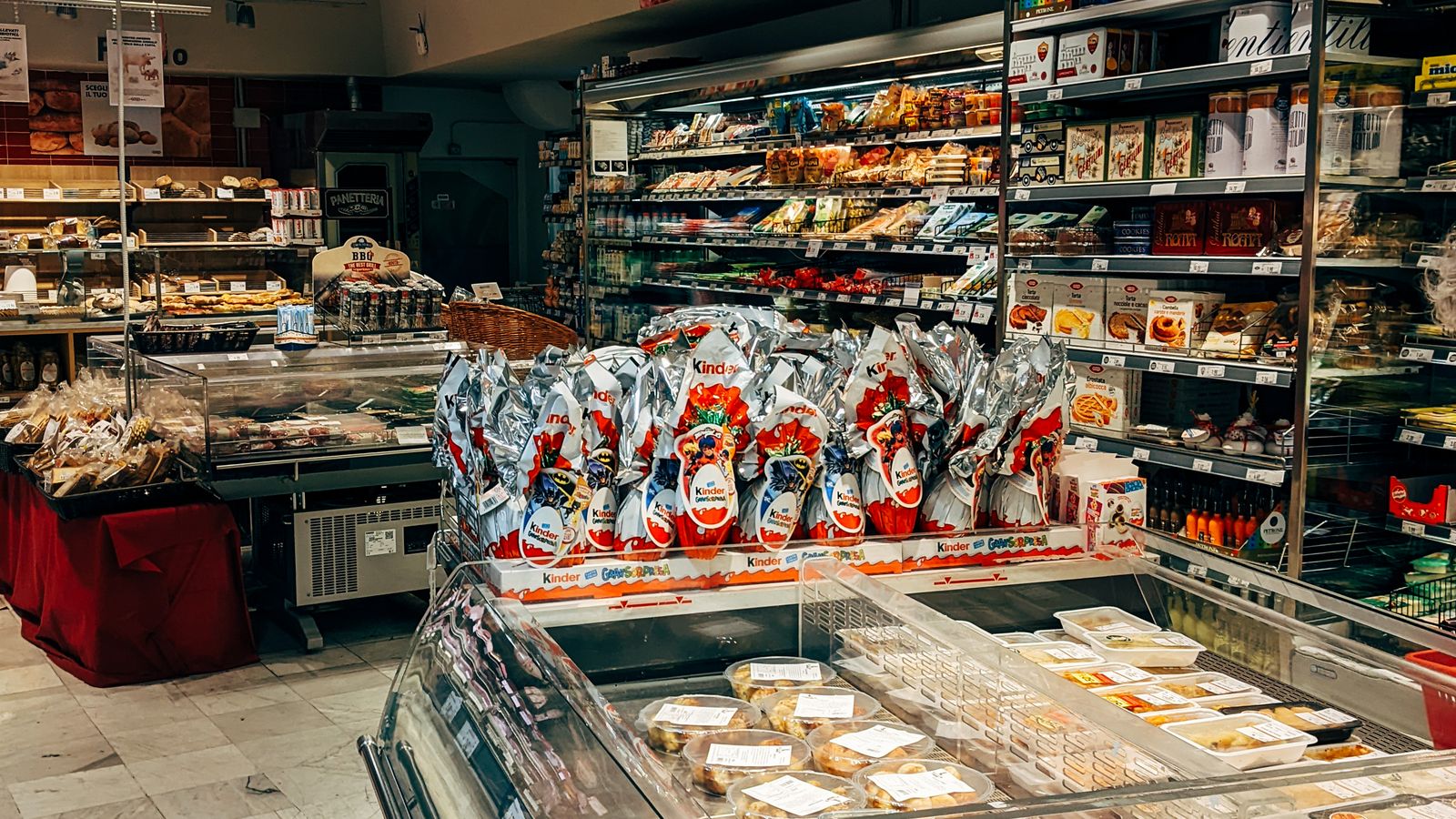 Packaged food in a grocery store